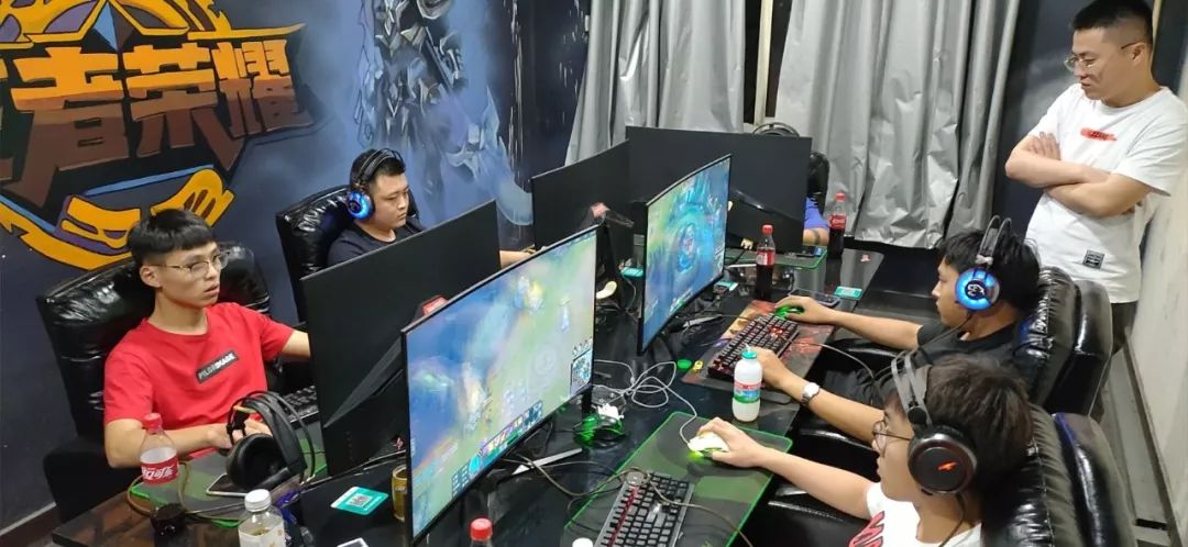 更是各大选 更是各大选