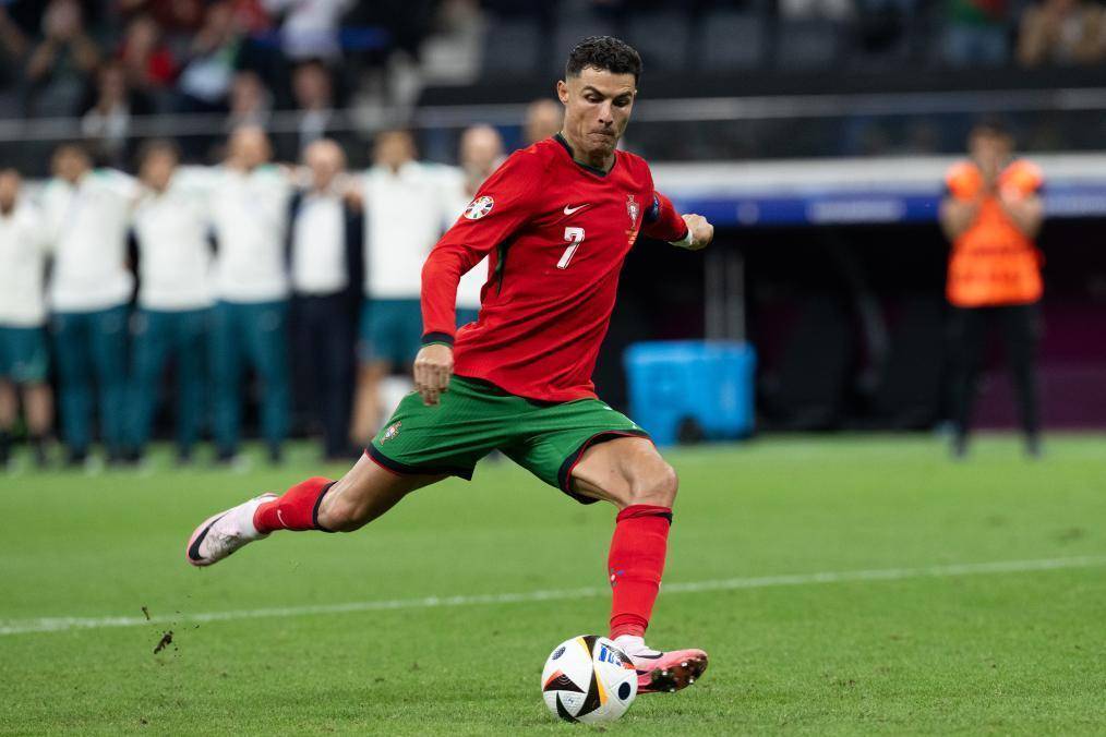 成为名副其 成为名副其