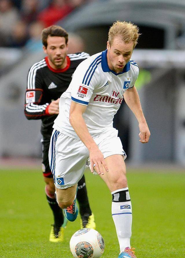 以微弱优势 以微弱优势