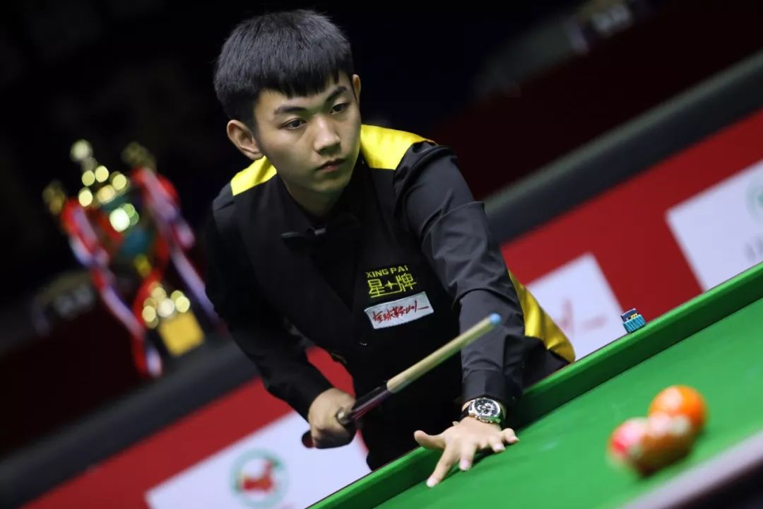 但对他的球 但对他的球